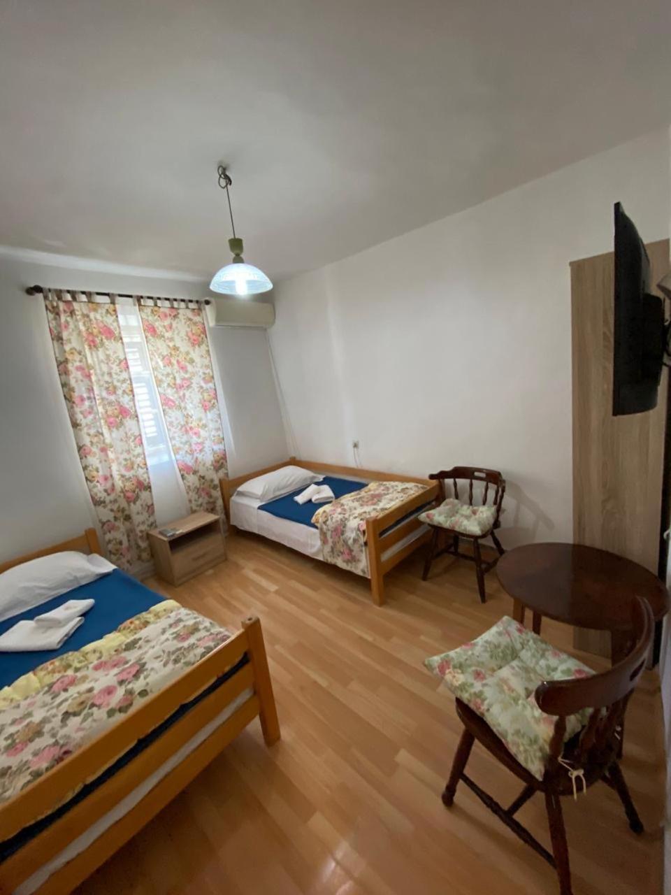 Viktor Rooms كوتور المظهر الخارجي الصورة
