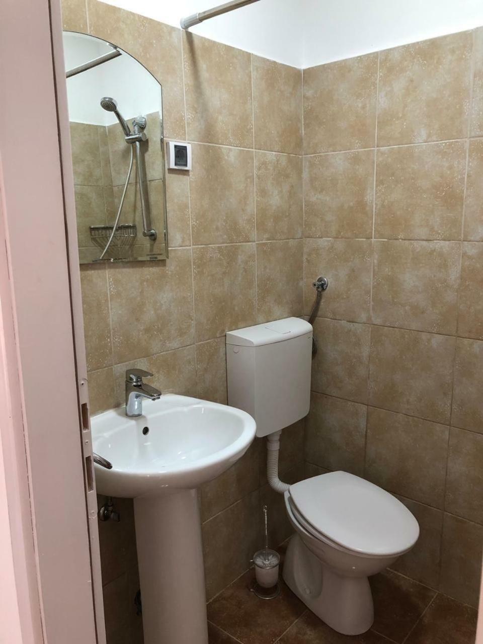 Viktor Rooms كوتور المظهر الخارجي الصورة
