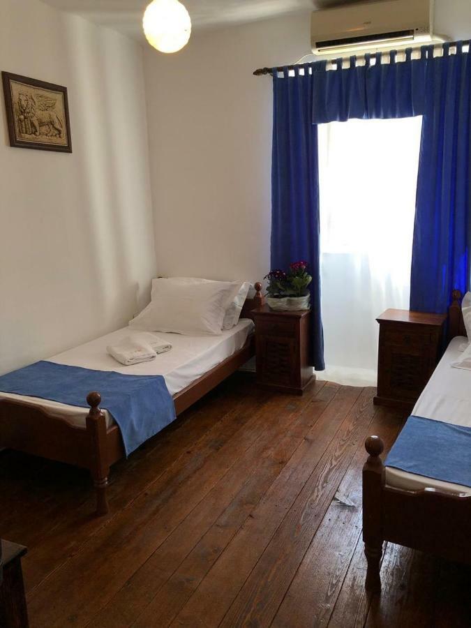 Viktor Rooms كوتور المظهر الخارجي الصورة