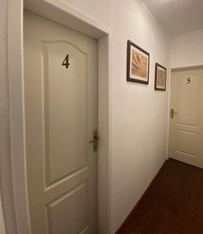 Viktor Rooms كوتور المظهر الخارجي الصورة