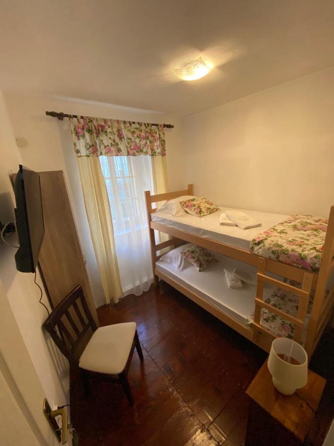 Viktor Rooms كوتور المظهر الخارجي الصورة