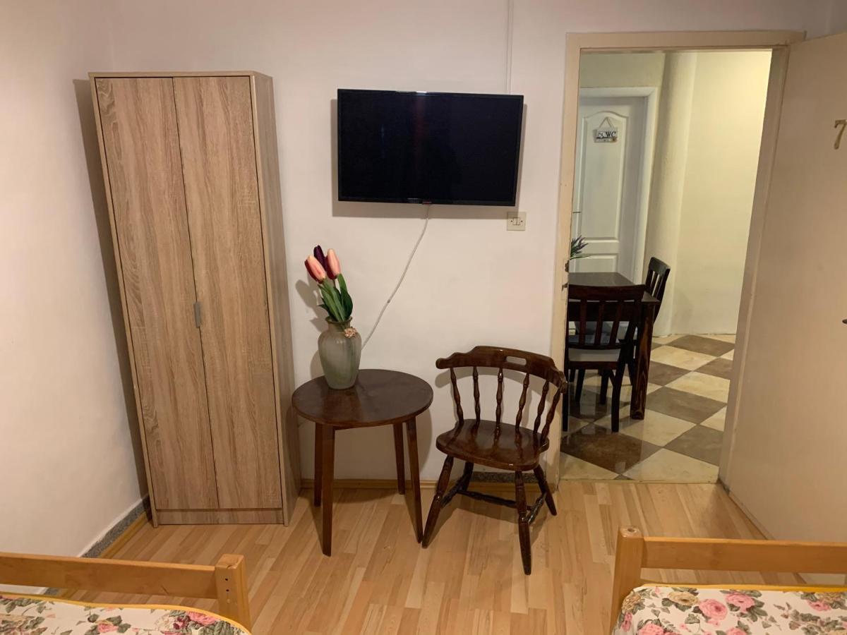 Viktor Rooms كوتور المظهر الخارجي الصورة